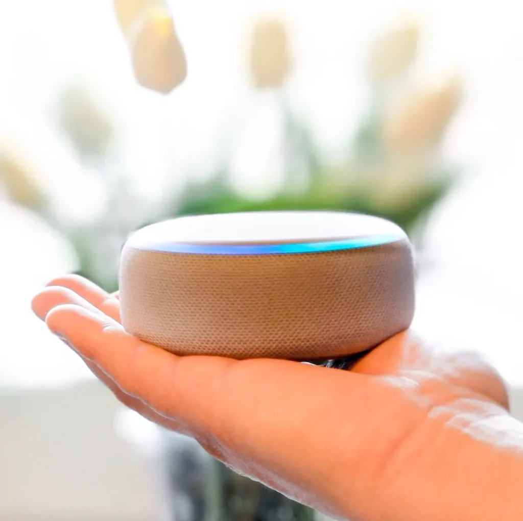 What is AI (Artificial Intelligence) | Sydney's Seminar | What is AI (Artificial Intelligence) | Sydney's Seminar | What is AI? image of a home AI digital assistant.